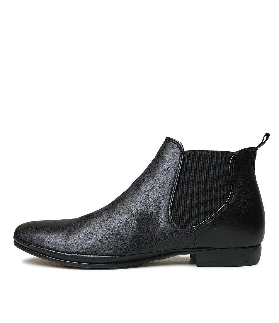 Nila Black Leather Ankle Boots