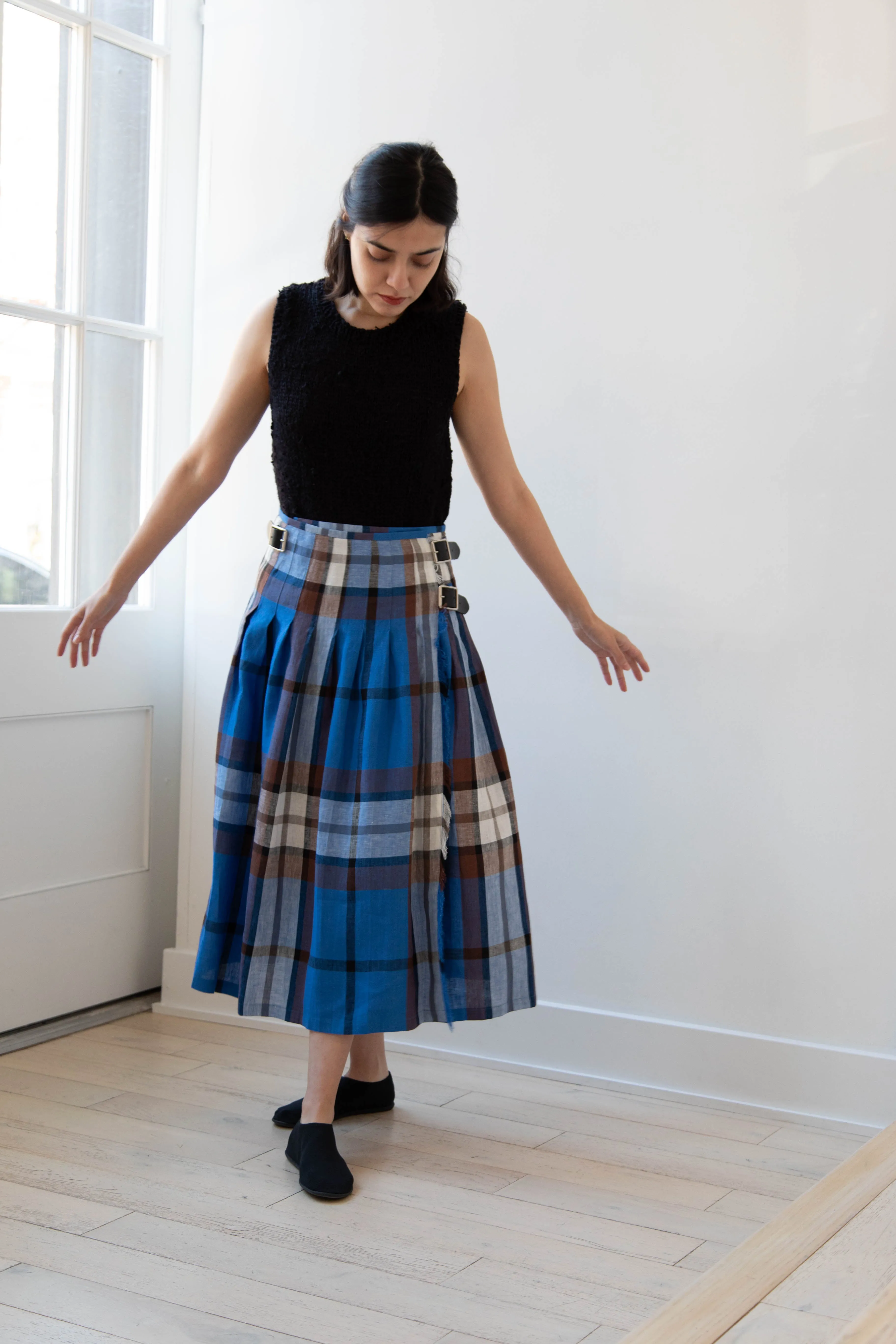 O'Neil of Dublin | Linen Pleated Skirt in Blue Check