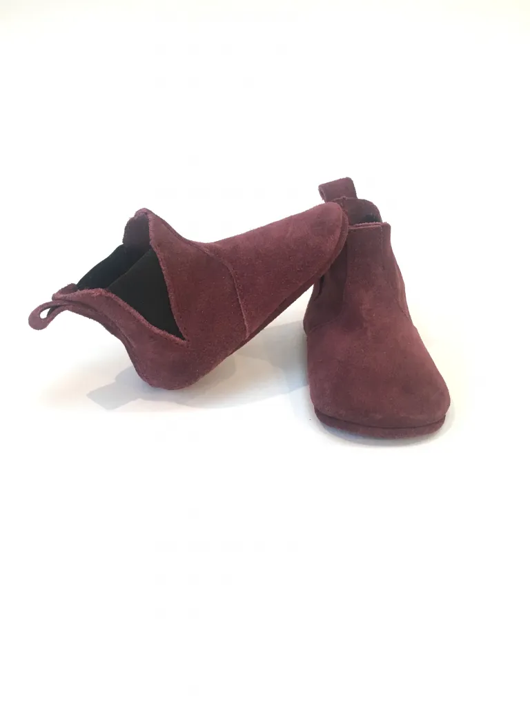 Suede Indie Chelsea Boot - Plum